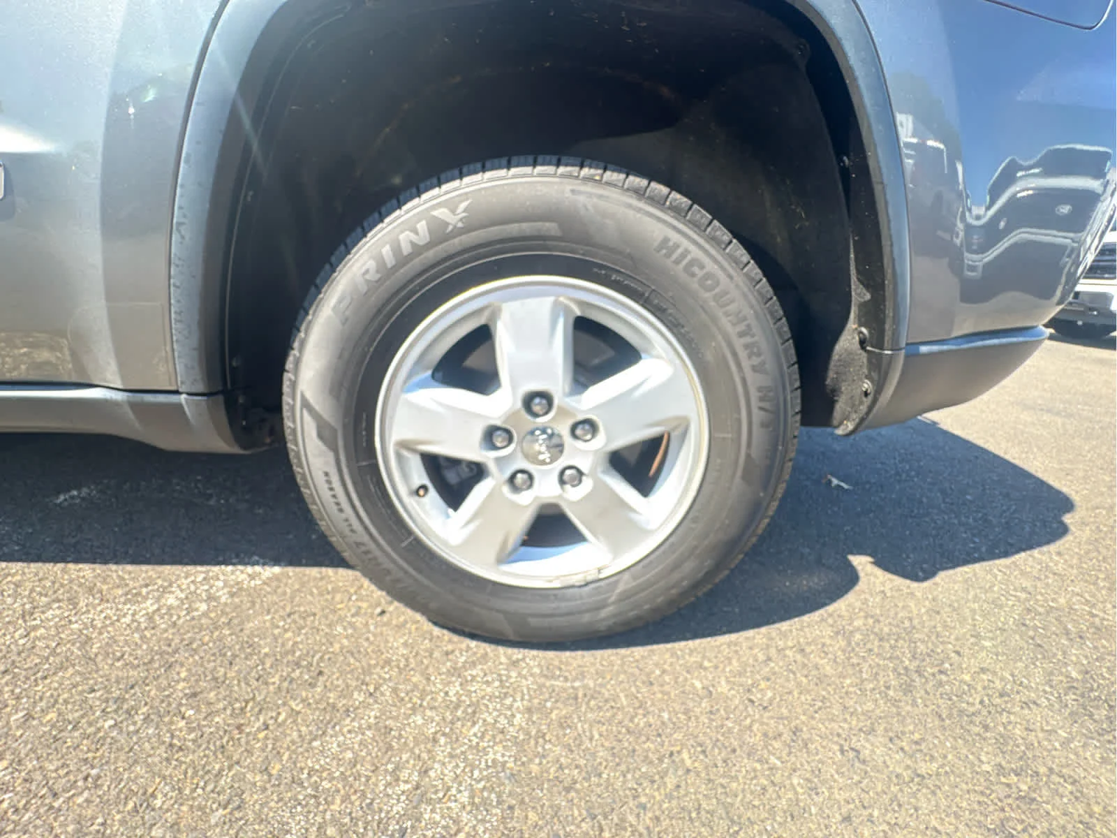 Used 2012 Mineral Gray Metallic Jeep Laredo image 28