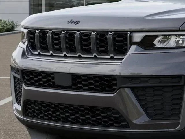 New 2026 Baltic Gray Metallic Clear-Coat Exterior Paint Jeep Altitude image 115