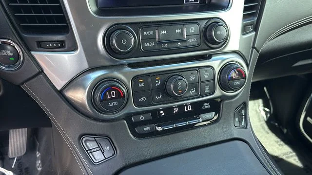 Used 2020 Gray Chevrolet Premier image 31