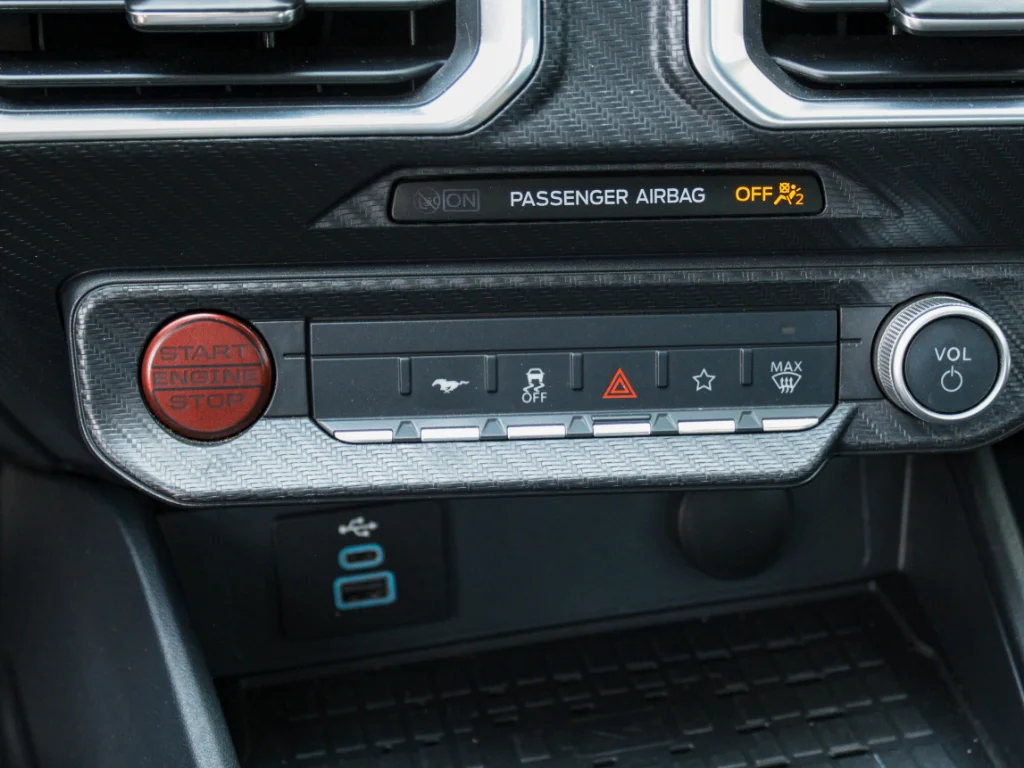 Used 2024 Vapor Blue Metallic Ford GT Premium image 18