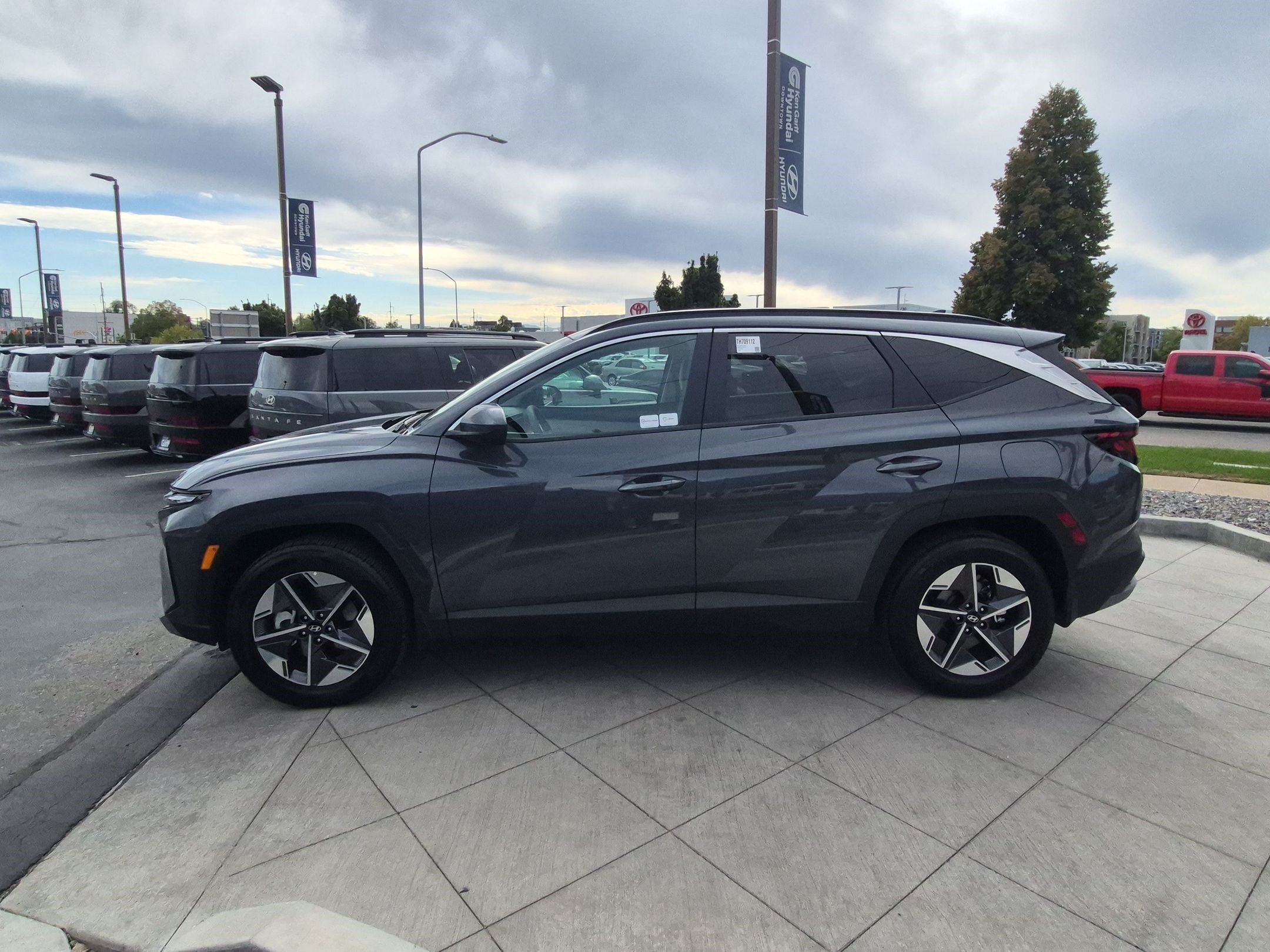 New 2026 Ecotronic Gray Hyundai SEL AWD image 7