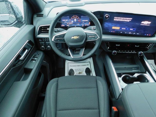 2026 Chevrolet Suburban LS - Photo 15