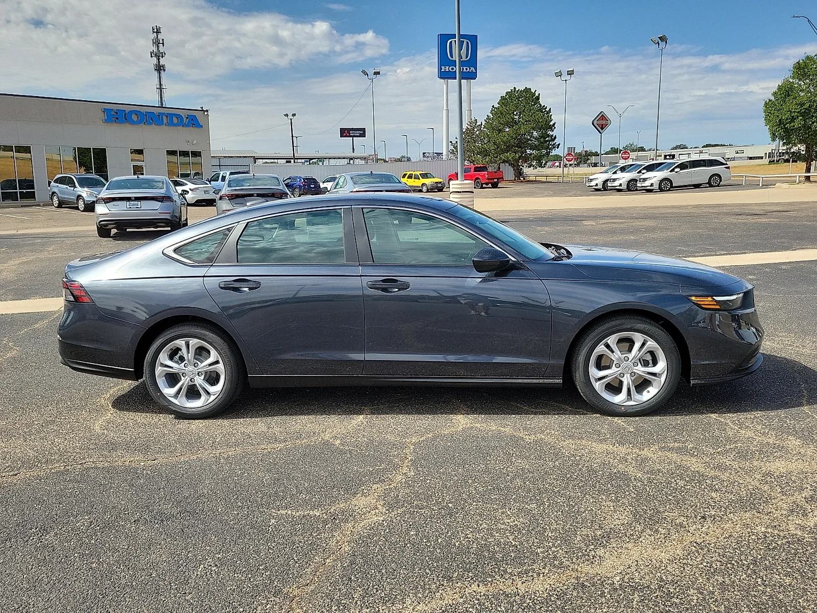 New 2026 Meteorite Gray Metallic Honda LX image 12