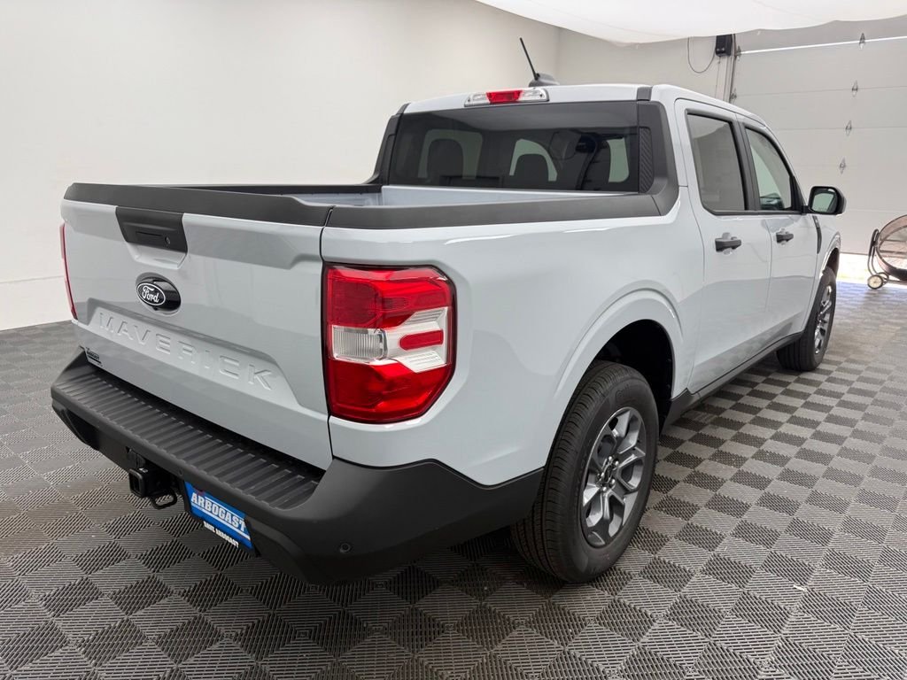 New 2026 White Ford XLT image 8