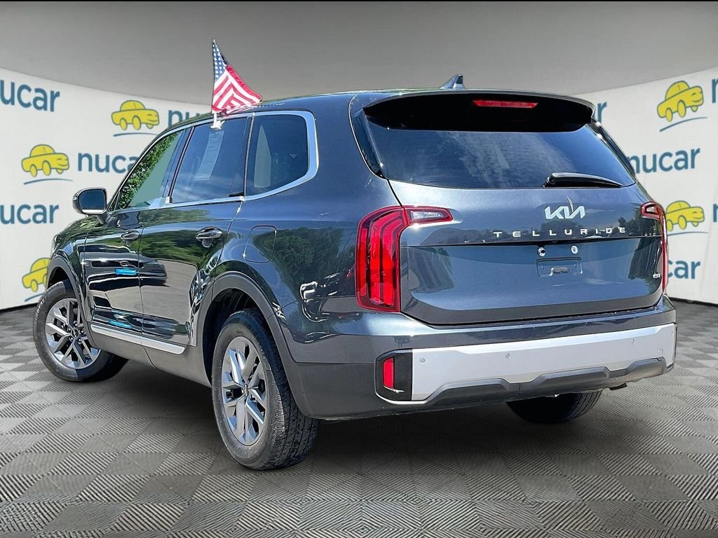Used 2023 Gray Kia LX image 4