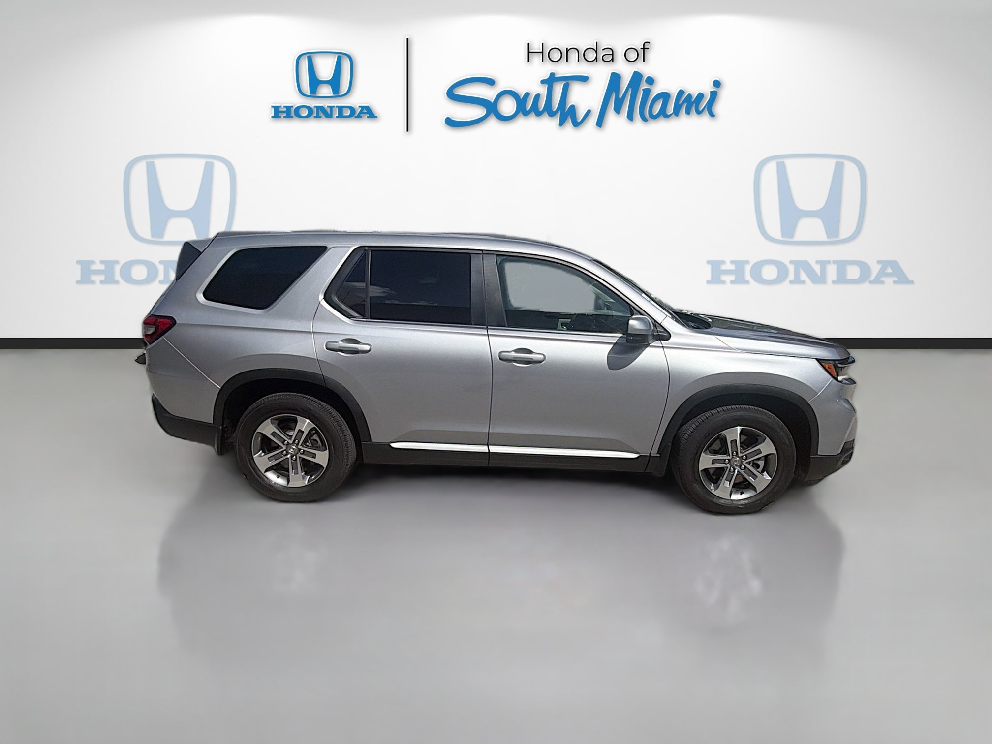 2025 Honda Pilot EX-L - Photo 8