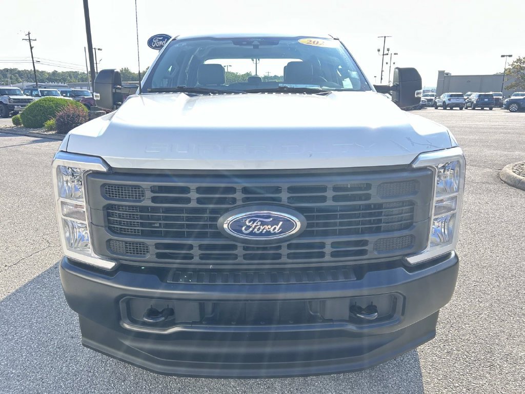 Certified Used 2026 Oxford White Ford XL image 9