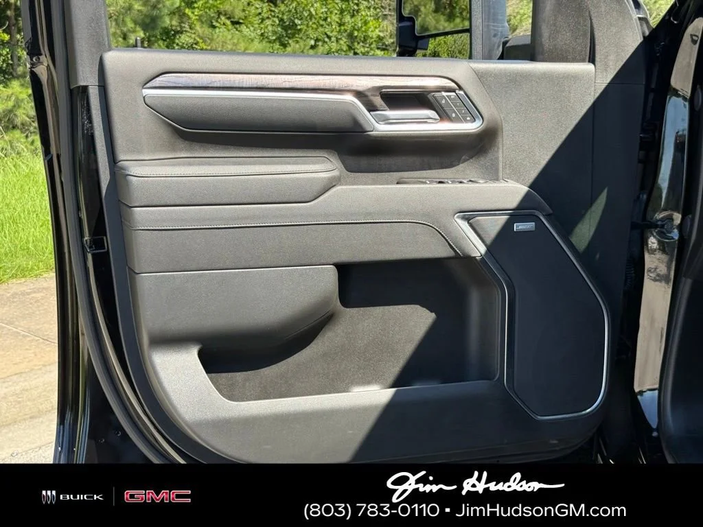 Used 2025 Black Chevrolet LTZ image 18