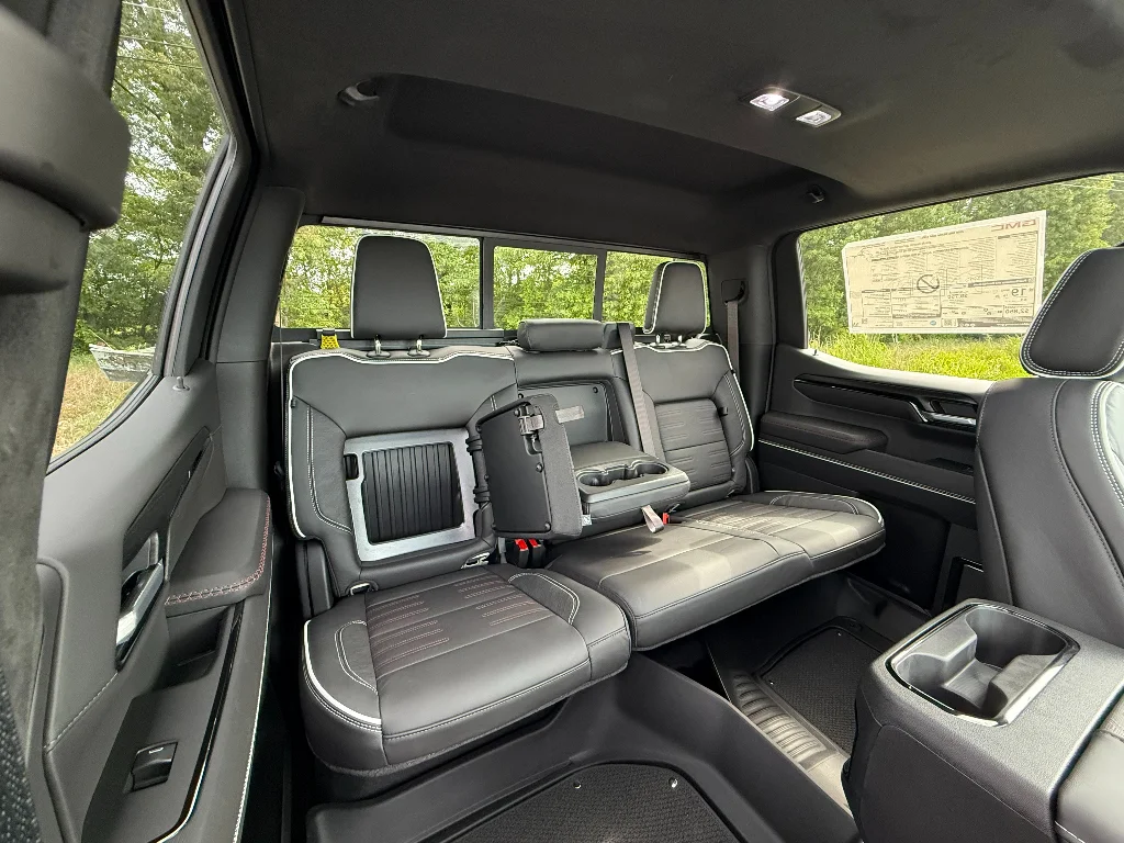 2026 GMC Sierra 1500 AT4X - Photo 29