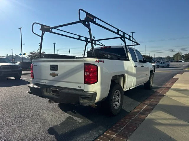 Used 2019 White Chevrolet WT image 7