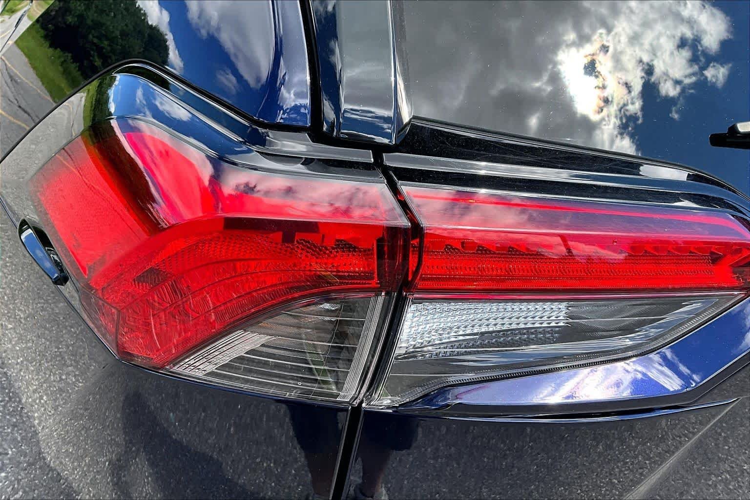 Used 2025 Blueprint Toyota Hybrid XLE image 28