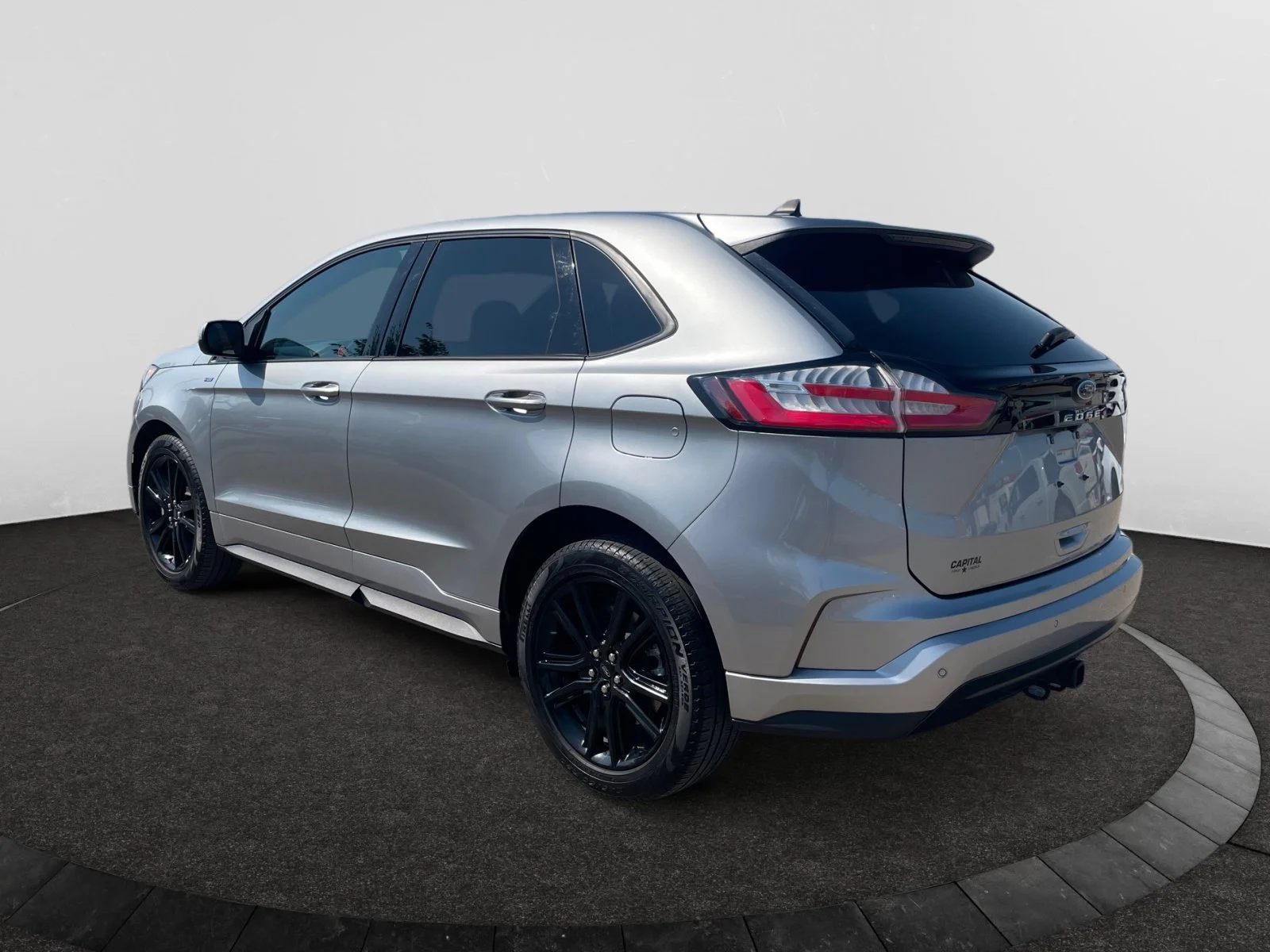 Used 2024 SILVER Ford ST LINE AWD image 3