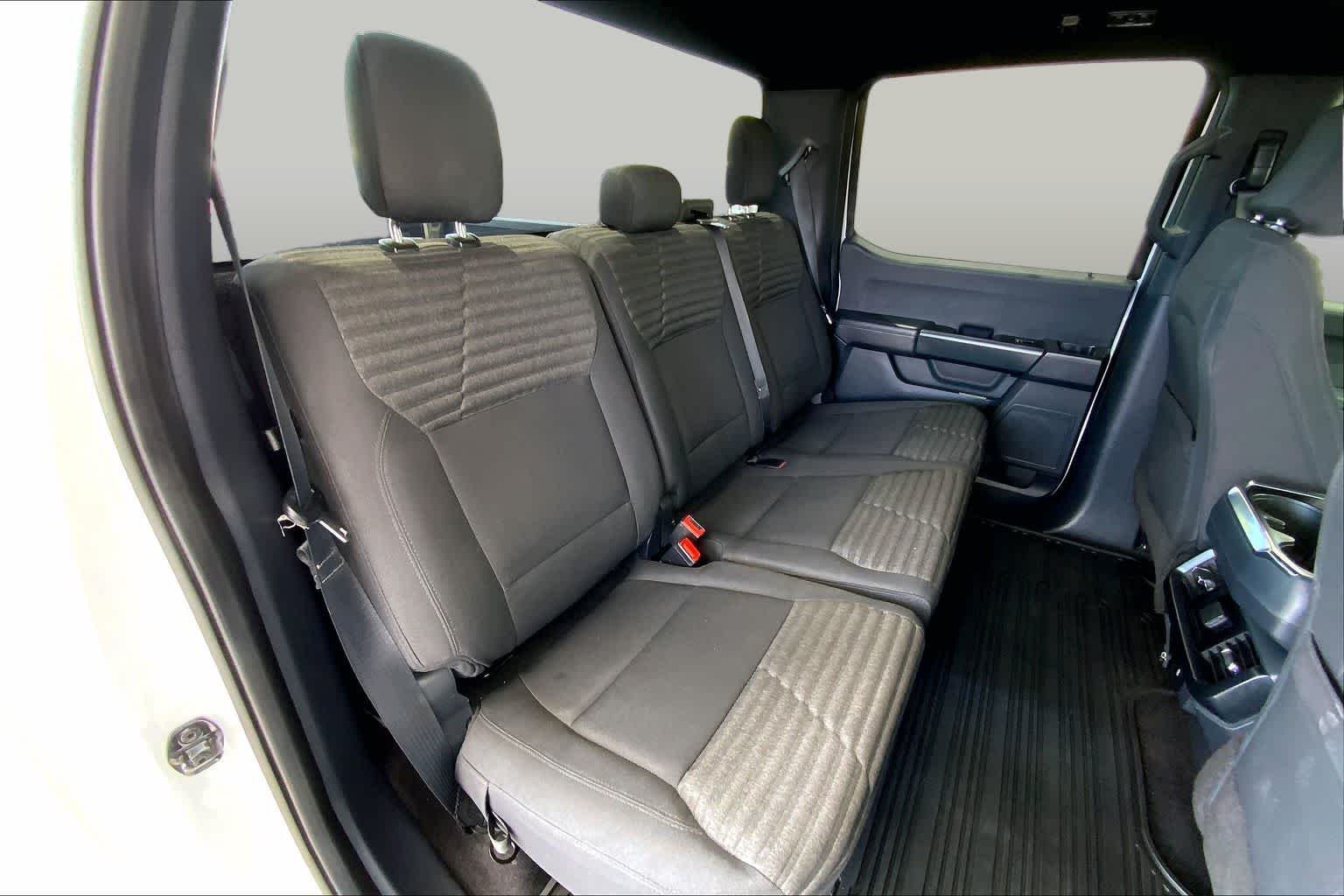 Used 2022 Oxford White Ford XL image 20