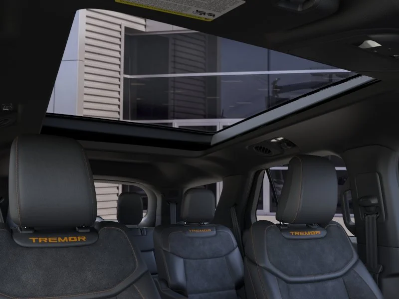 New 2026 Space White Metallic Ford Tremor image 22