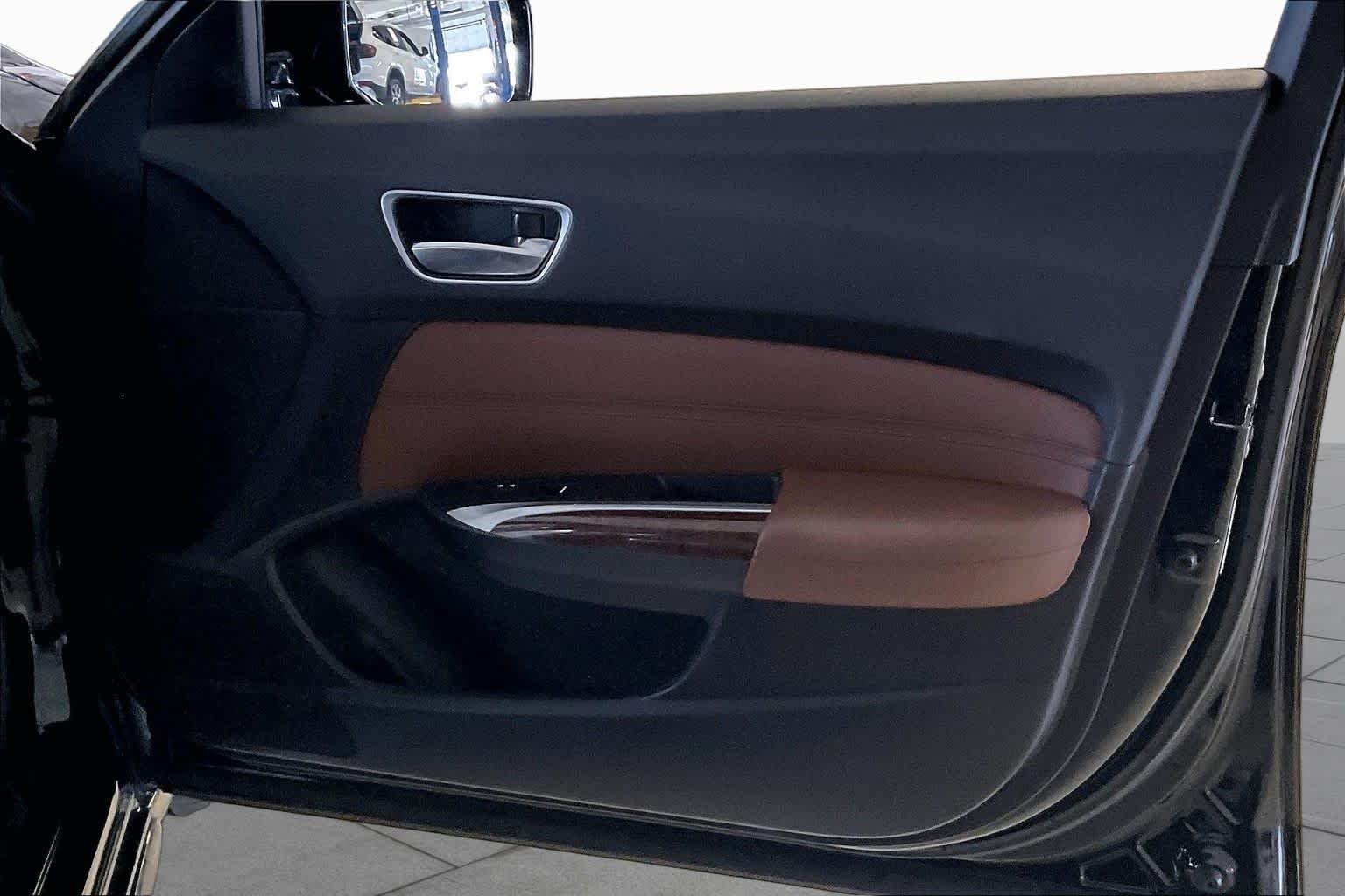 Used 2018 Crystal Black Pearl Acura w/Advance Pkg image 20
