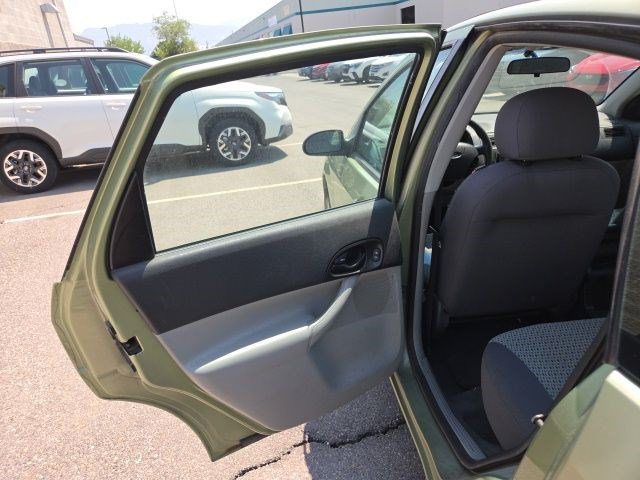 Used 2007 Green Ford S image 14