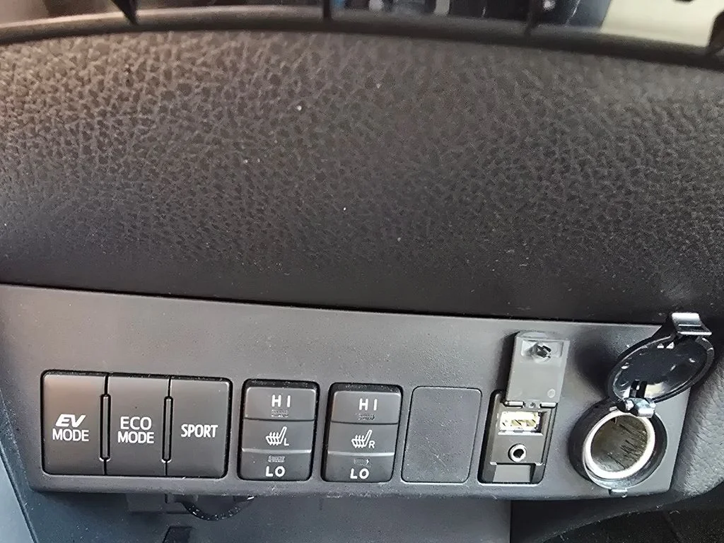 Used 2017 Black Toyota Limited image 35