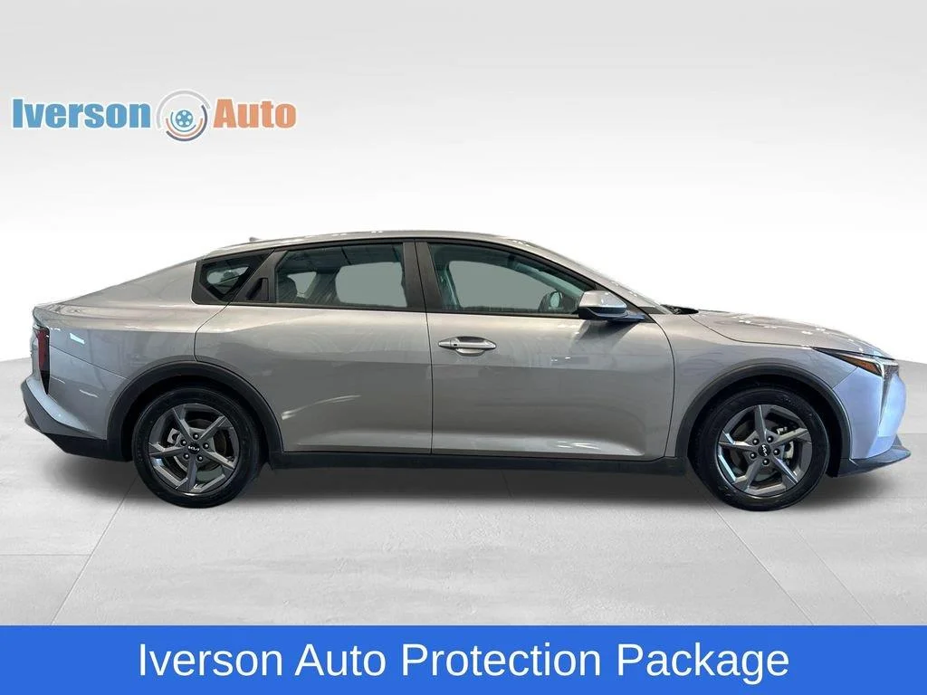 Used 2025 Steel Gray Kia LXS image 10