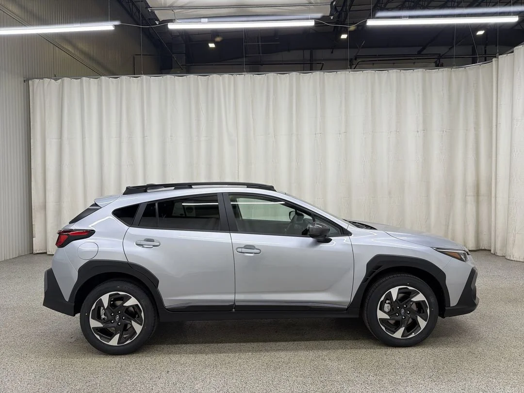 New 2026 Ice Silver Metallic Subaru Limited image 5