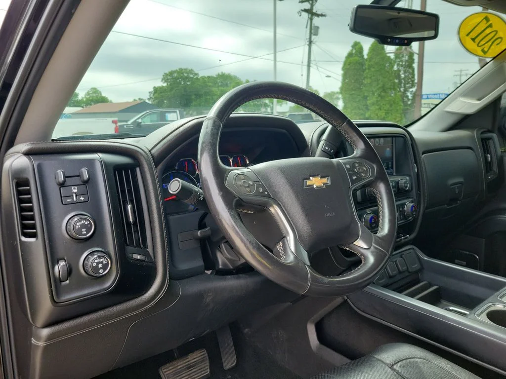 Used 2017 Black Chevrolet LTZ image 18
