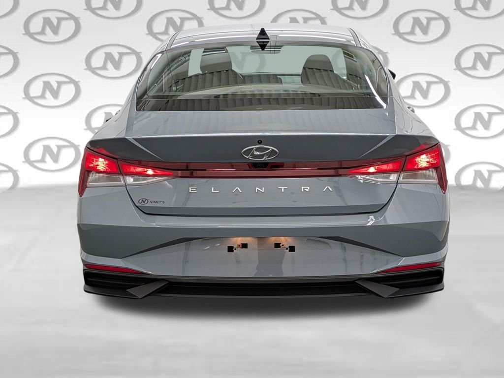 Used 2023 Gray Hyundai SEL image 16