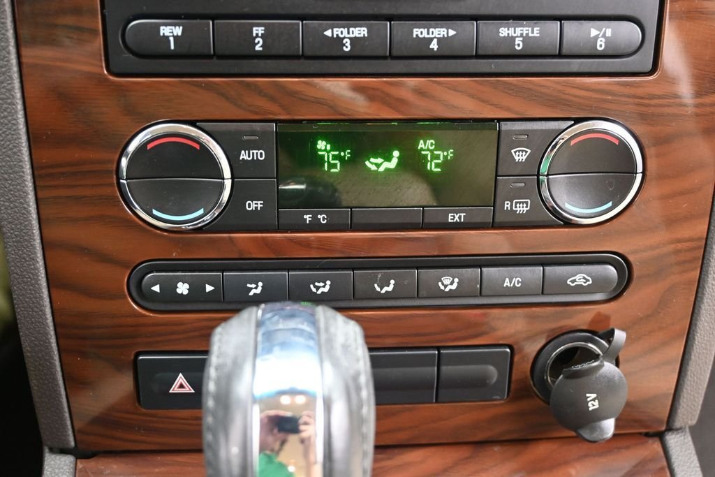 Used 2008  Ford SEL image 16