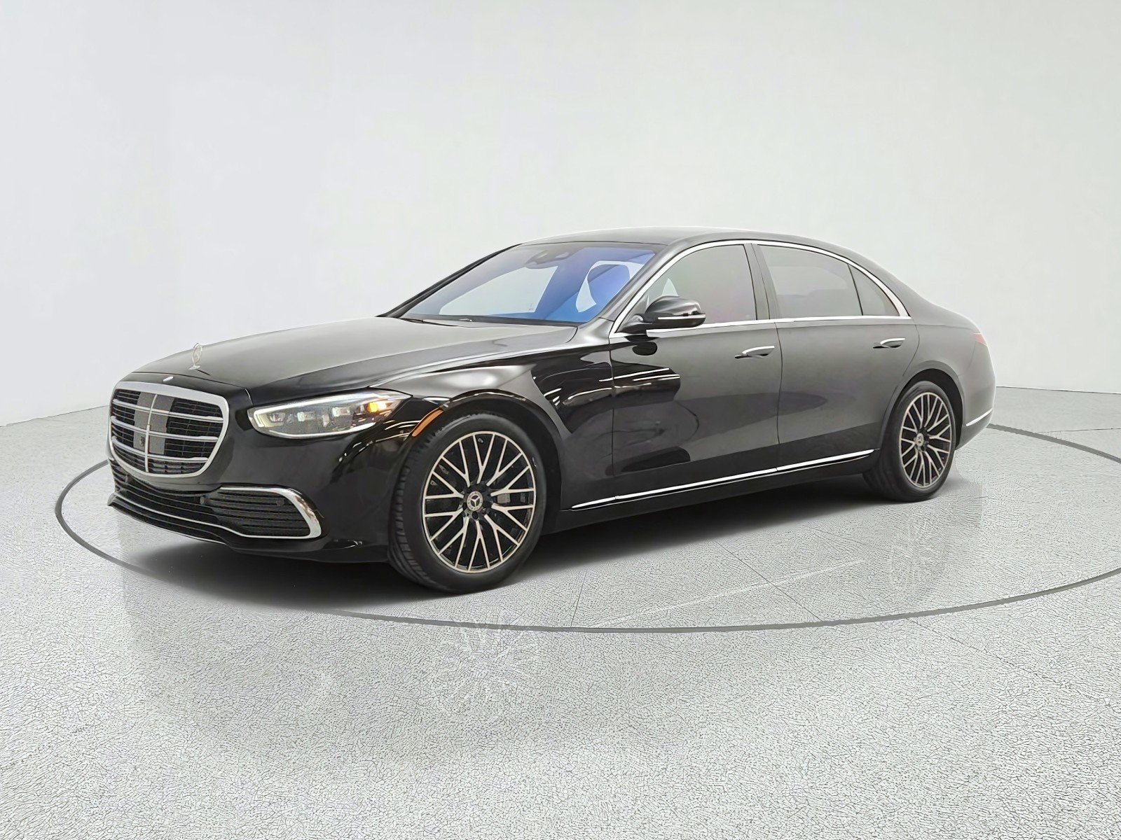 Certified Used 2022 Black Mercedes-Benz S 580 4MATIC® Sedan image 1