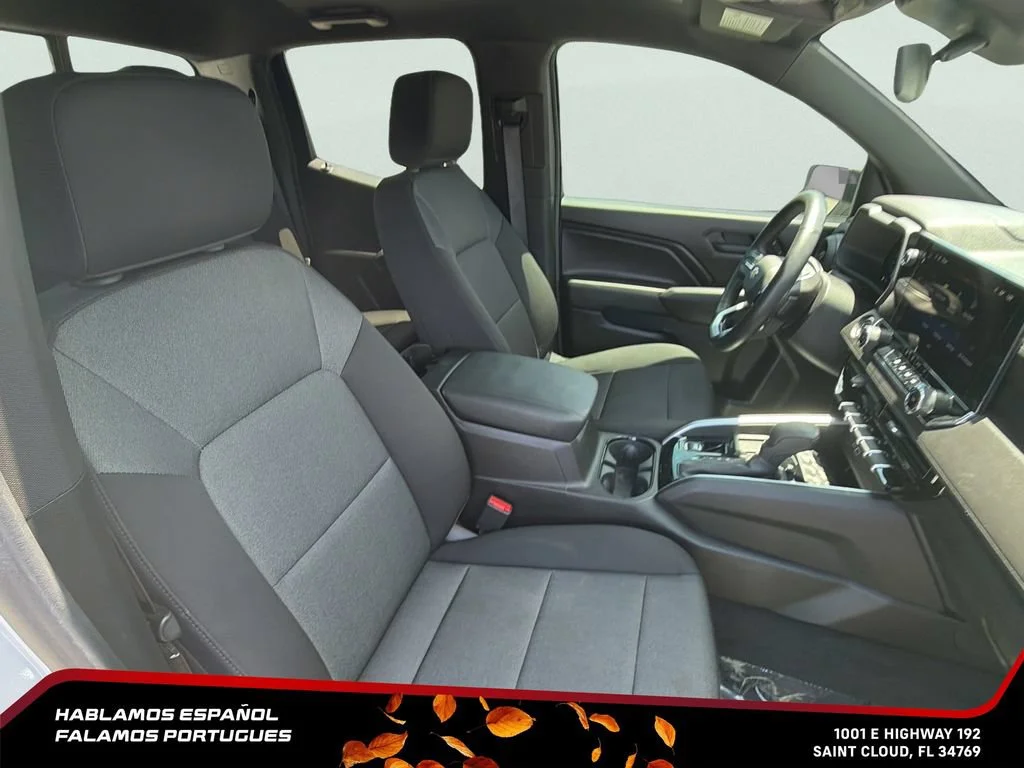 Used 2026 Summit White Chevrolet WT image 31