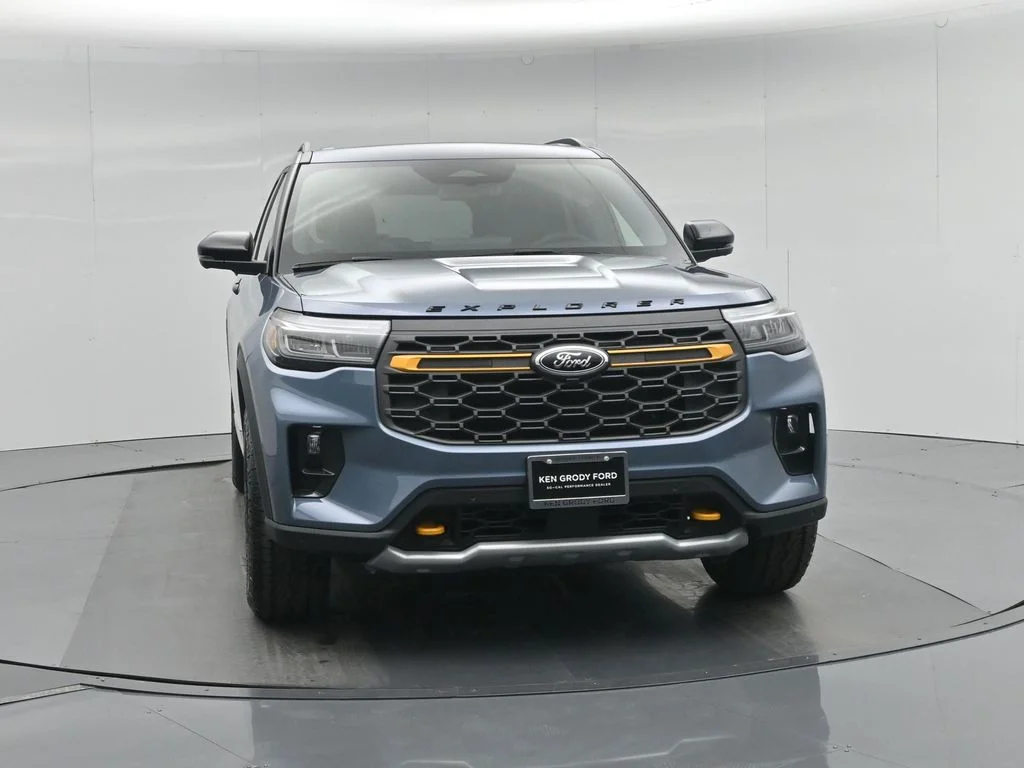 New 2026 Vapor Blue Metallic Ford Tremor image 29