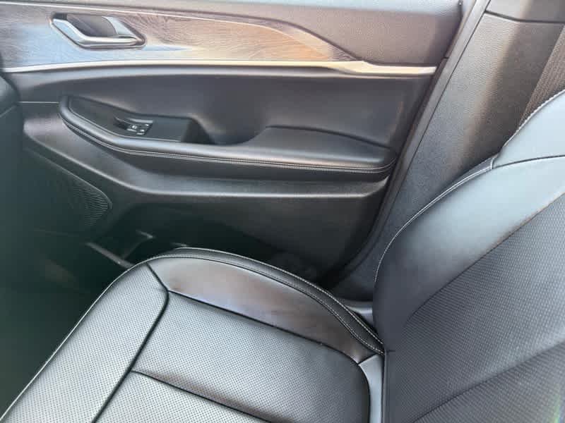 Used 2024 Baltic Gray Metallic Clearcoat Jeep Limited image 24