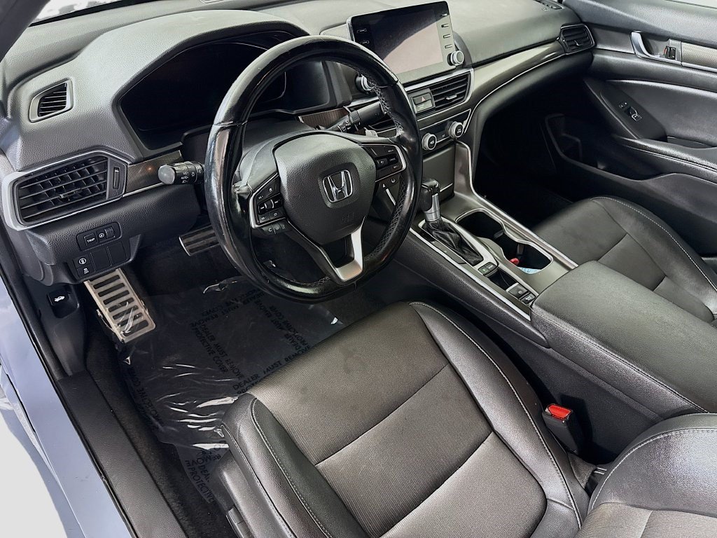 Used 2021 Lunar Silver Metallic Honda Sport image 19