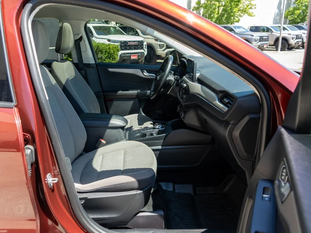Used 2021 Brown Ford SE image 10