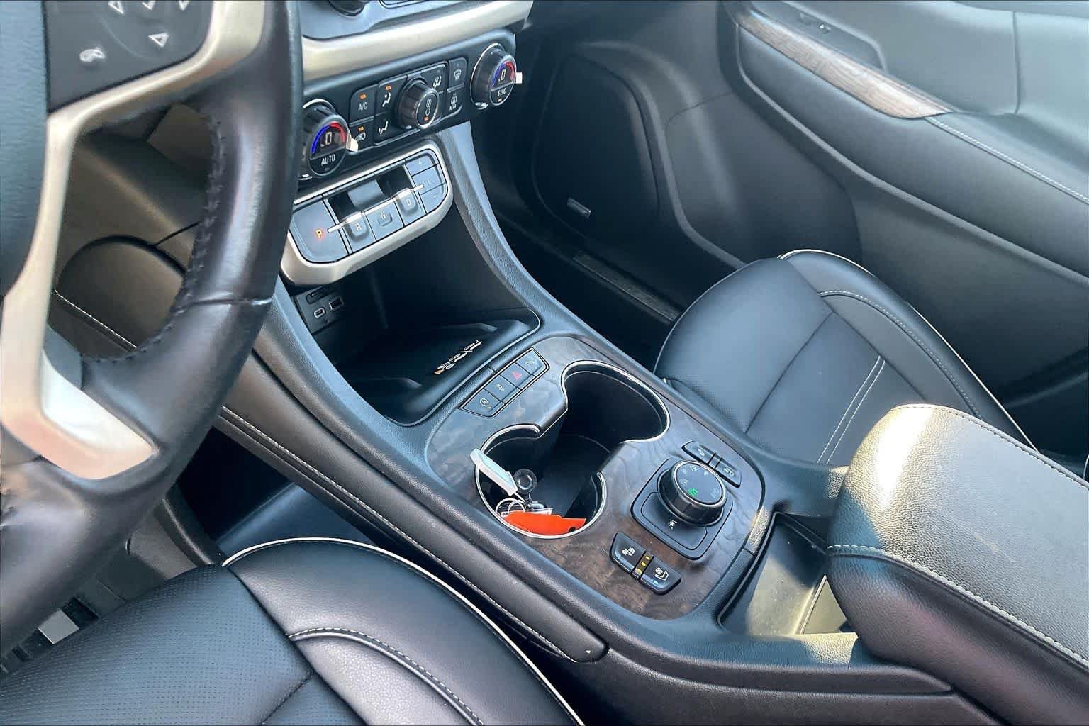 Used 2021 Cayenne Red Tintcoat GMC Denali image 17
