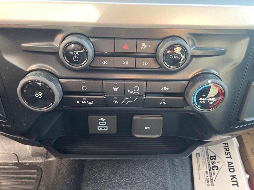 New 2026 Oxford White Ford F-550® XL image 23