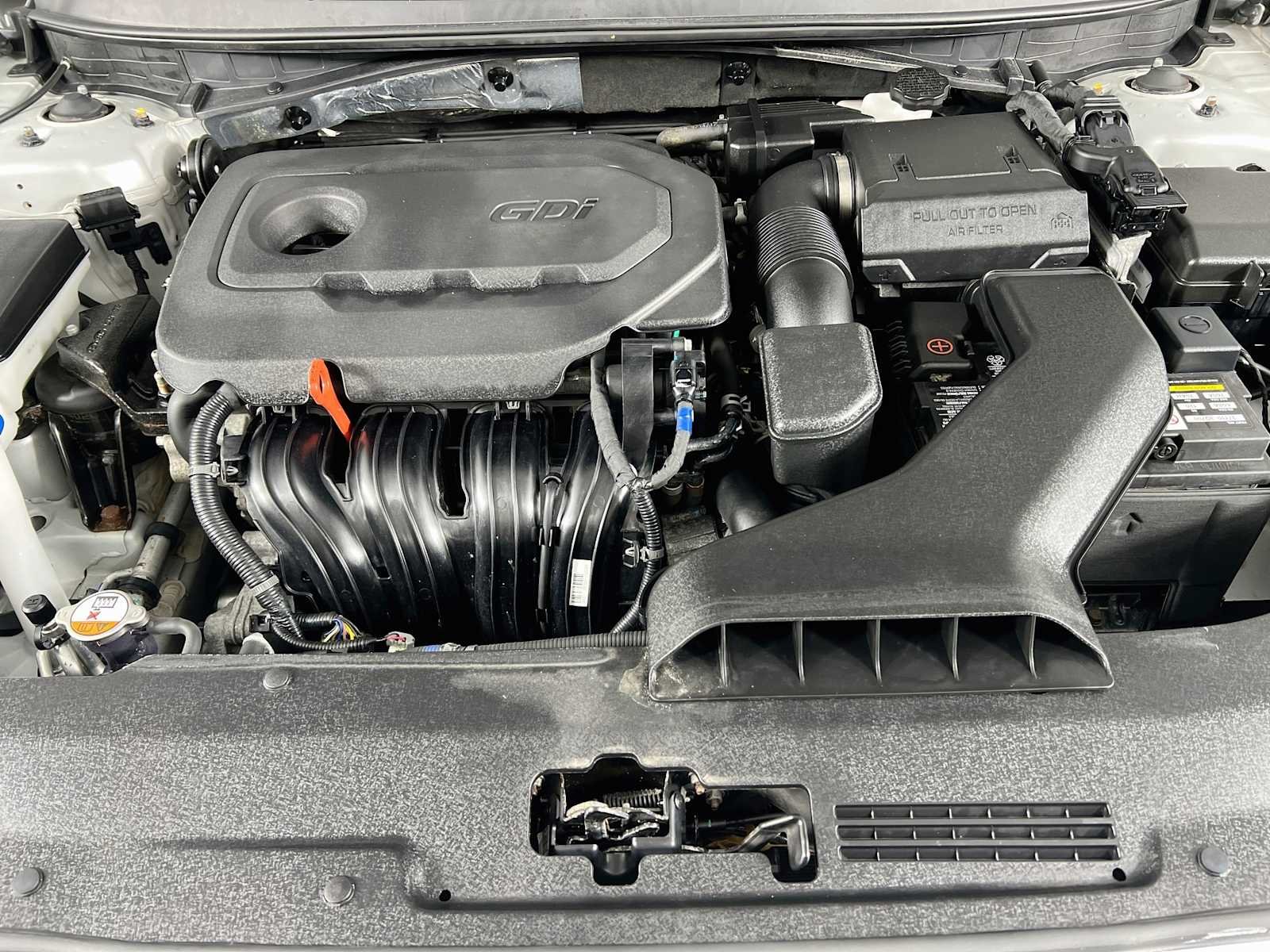 Used 2018 Symphony Silver Hyundai SE image 28