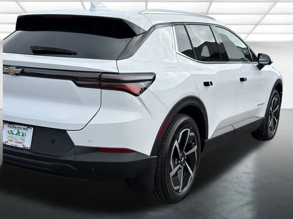 2026 Chevrolet Equinox EV 2LT - Photo 40