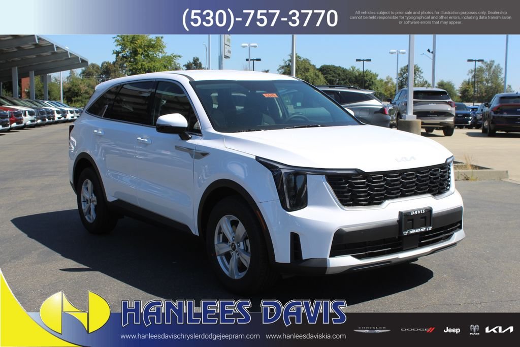 New 2026 Glacial White Pearl Kia LX image 5