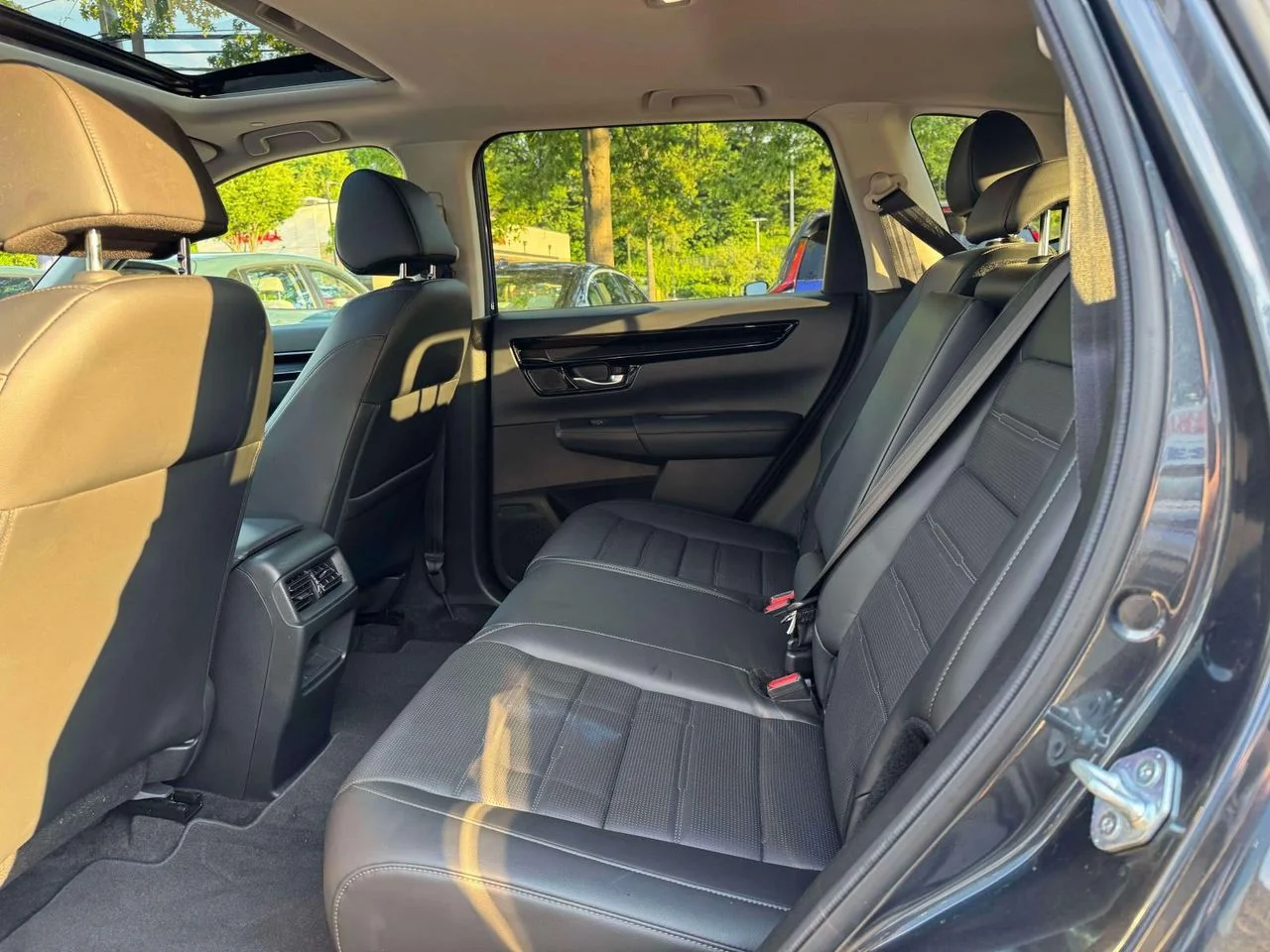Used 2023 Gray Honda EX-L image 16
