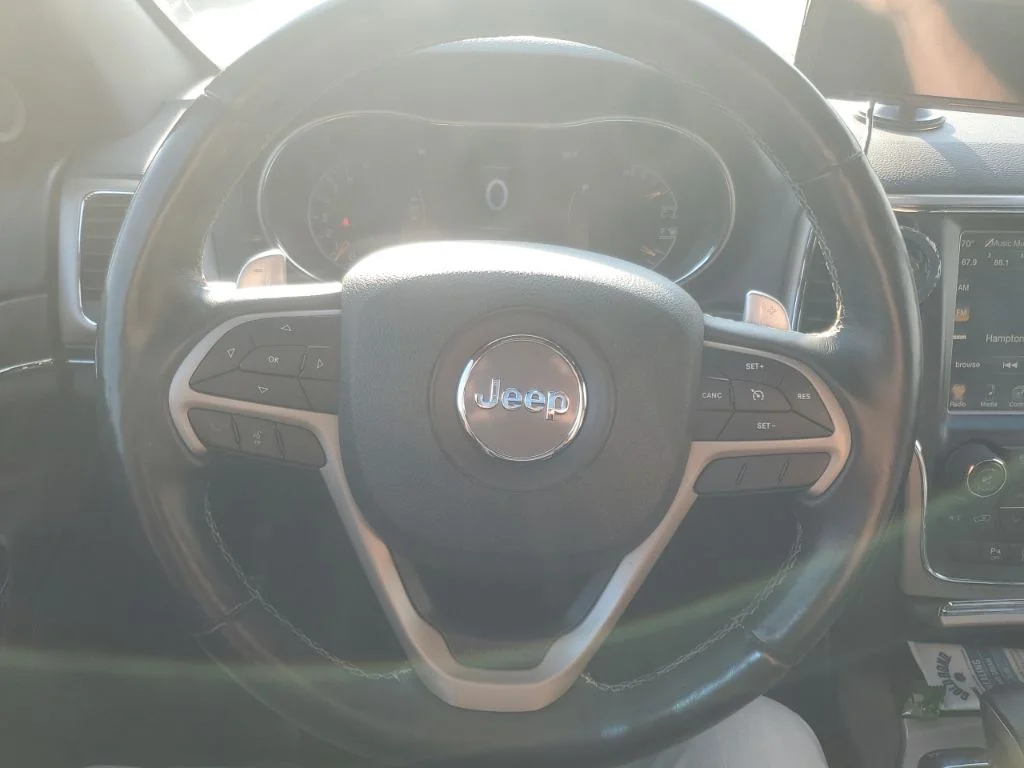 Used 2017 Gray Jeep Limited image 16