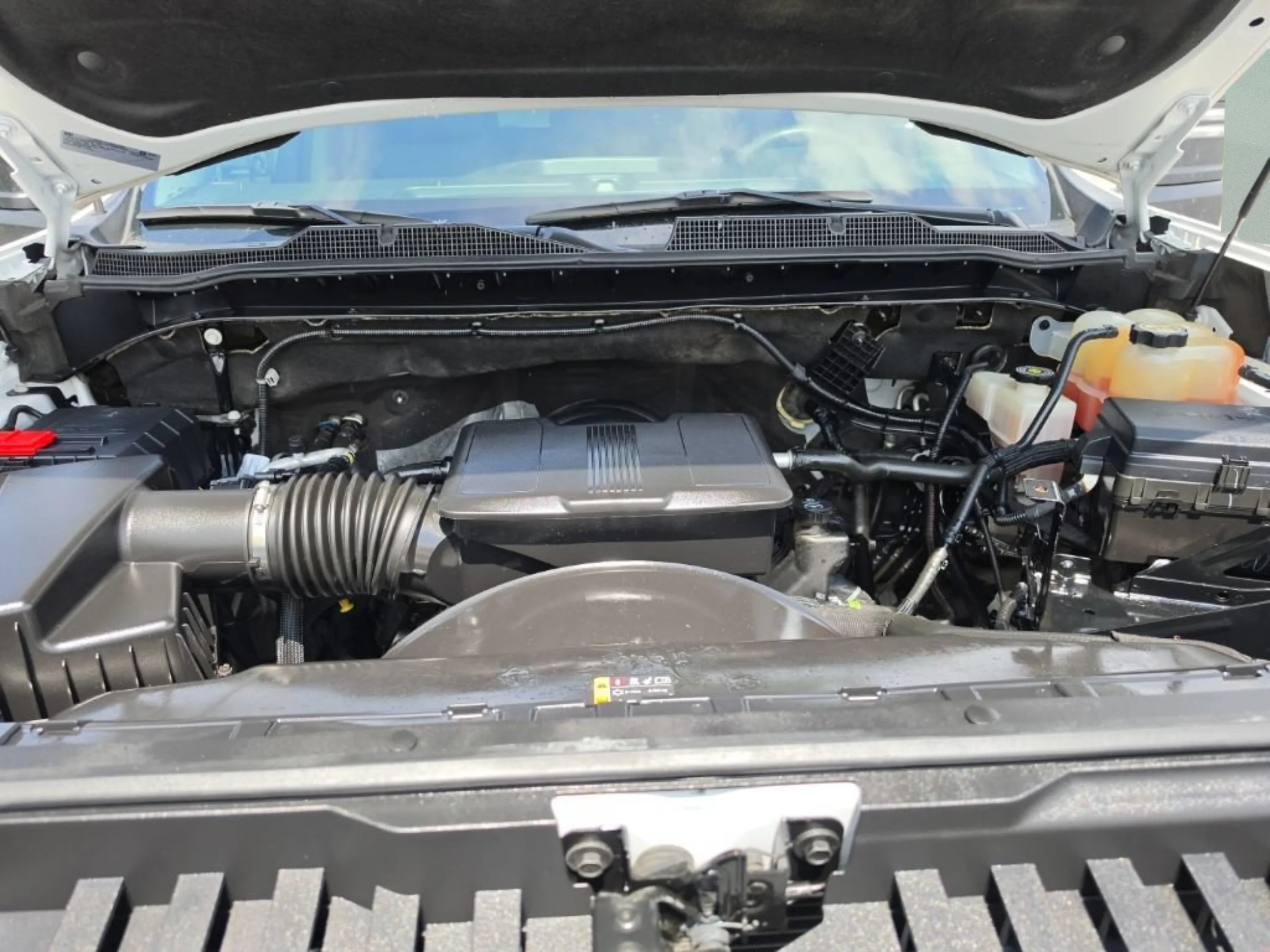 Used 2022 Summit White Chevrolet WT image 9