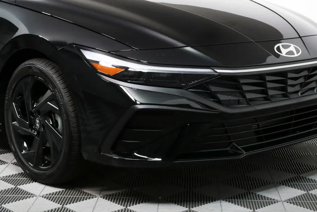 New 2026 Abyss Black Hyundai SEL Sport image 14