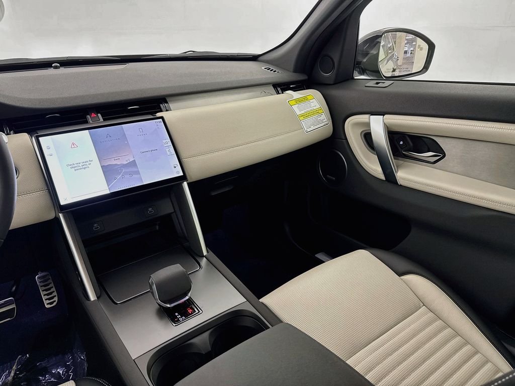 New 2026 Carpathian Grey Land Rover Landmark image 24