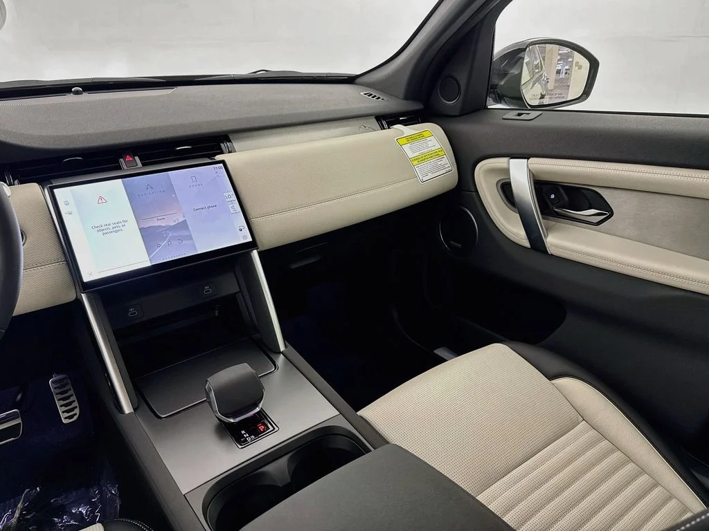 New 2026 Carpathian Grey Land Rover Landmark image 24