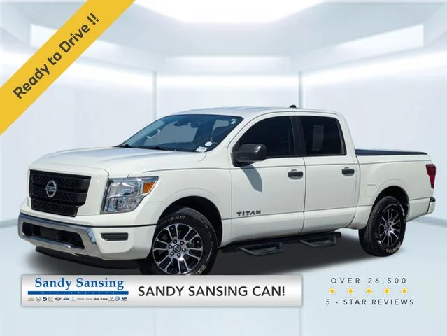 2022 Nissan Titan SV
