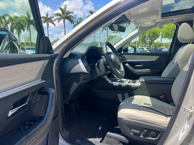 Used 2025 Silver Mazda 3.3 Turbo Premium image 17