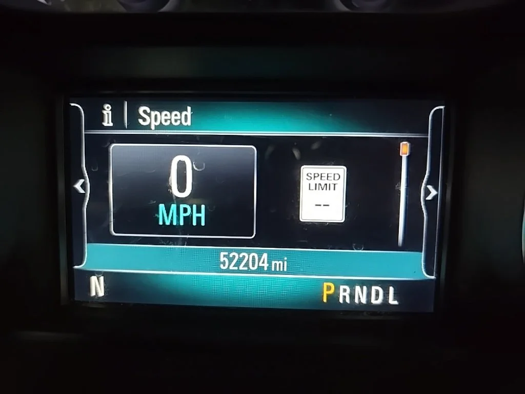 Used 2019 Silver Buick Essence image 25