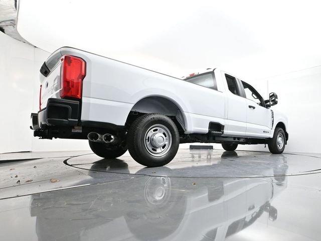 New 2026 Oxford White Ford F-350® XL image 73