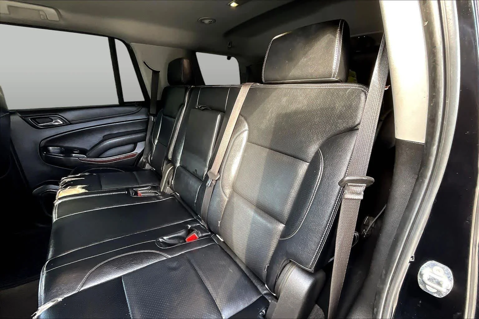 Used 2018 Onyx Black GMC SLE image 17