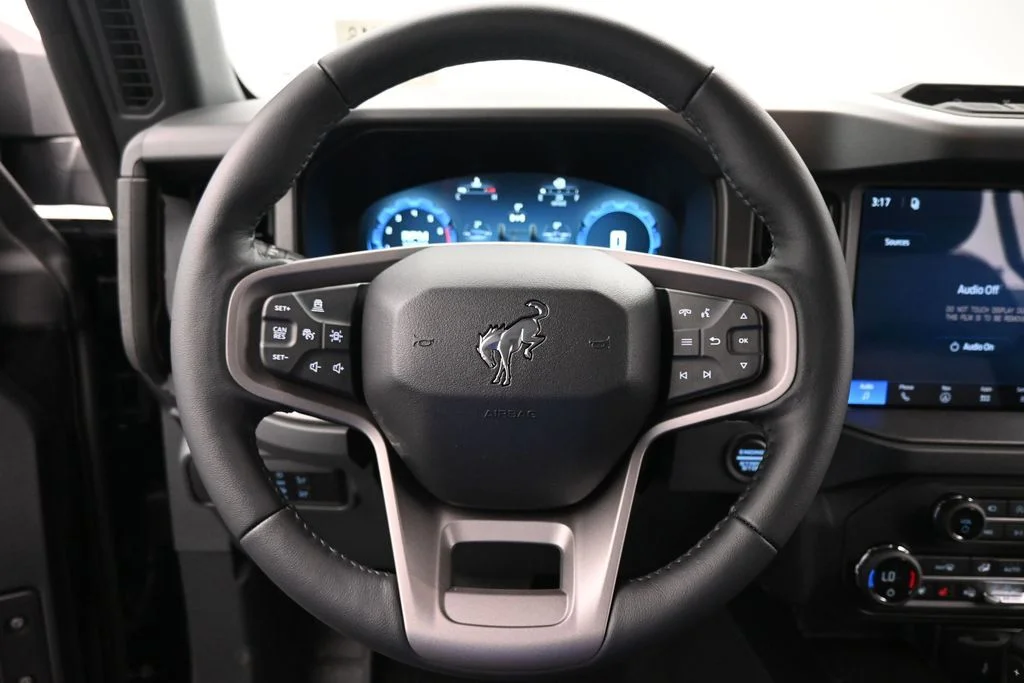 New 2026 Shadow Black Ford Badlands image 15