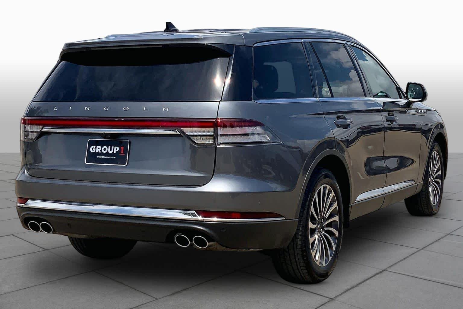 Used 2022 Asher Gray Metallic Clearcoat Lincoln Reserve image 13